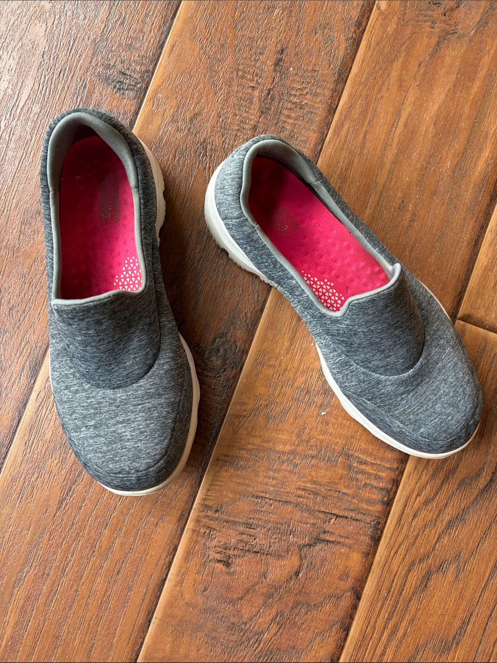 Skechers Gray Slip-On Sneakers with Pink Insole - Size 7.5